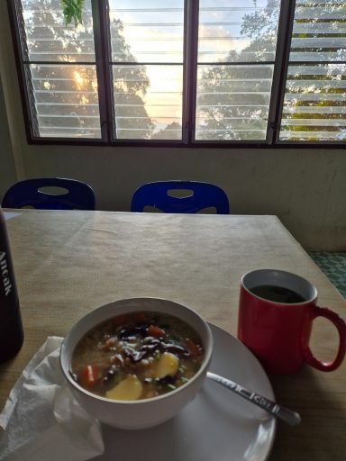 Frühstück bei Sonnenaufgang