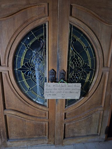 Eingang zur Meditationshalle